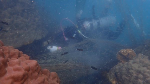 Super Dive Thailand local ocean community cleanup activity